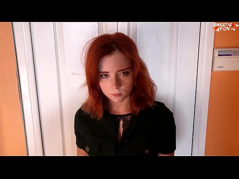 ❤️ Gwardja tas-Sigurtà Ikkastigat lil Pretty Woman għal Serq ta' Ħanut - Cum F'Ħalq ❤️ Video tal-ħakk lilna mt.xxx-wow-net.ru ❤